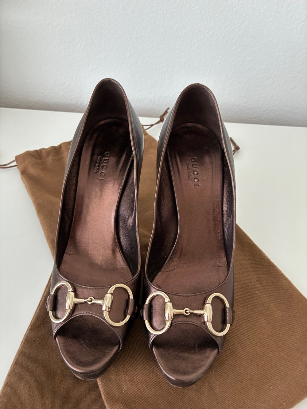 Gucci Leather Peep-Toe Pumps with Gold Horsebit Detail